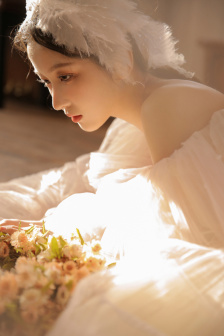 未婚女子